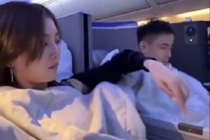 赵继伟与妻子秀恩爱：两个幼稚鬼的日常 幸福瞬间